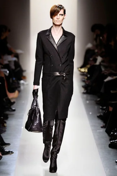 Look 3